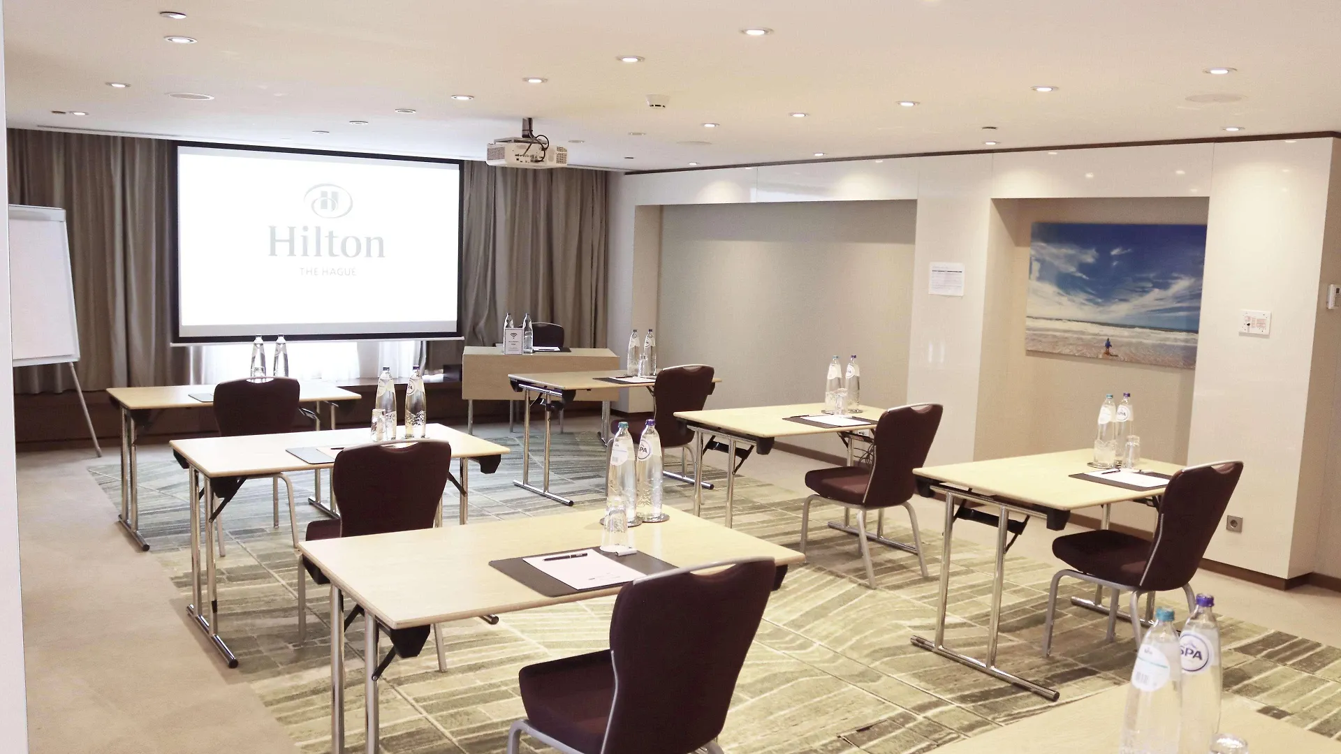 Отель Hilton Гаага 5*,