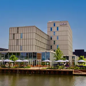 فندق Yotel
